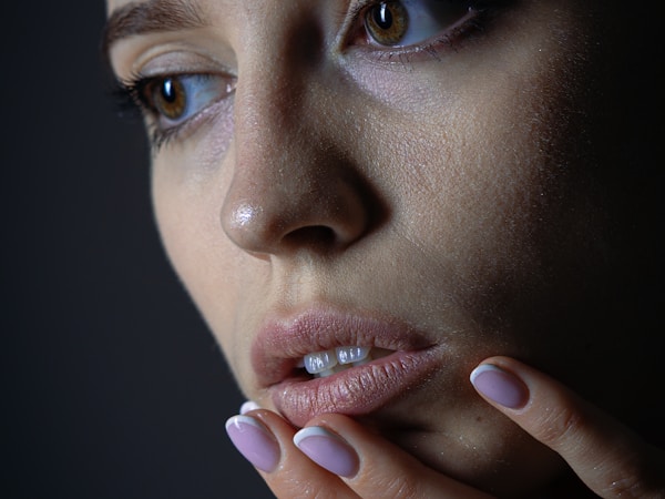Chirurgie du visage en Suisse — rhinoplastie, lifting, blépharoplastie